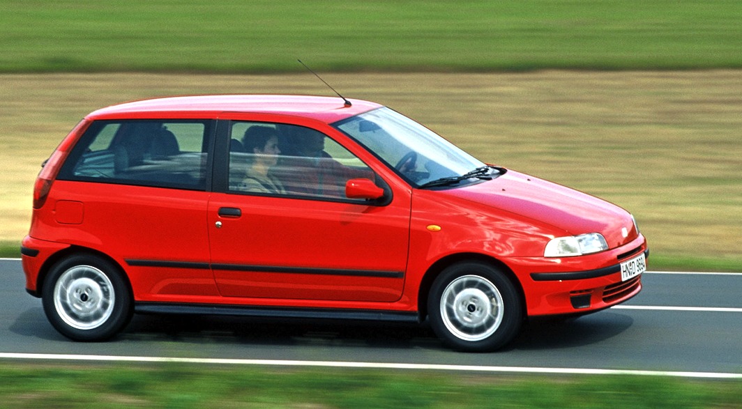 After leading for 4 months in 19951996 the Fiat Punto finally makes its