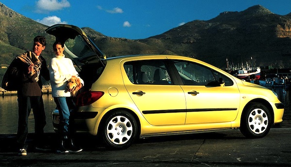 Peugeot-307-Spain-2004.jpg