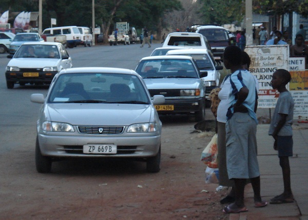 Zimbabwe Street Scene 2007b
