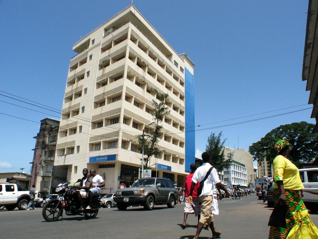 Nissan sierra leone #6