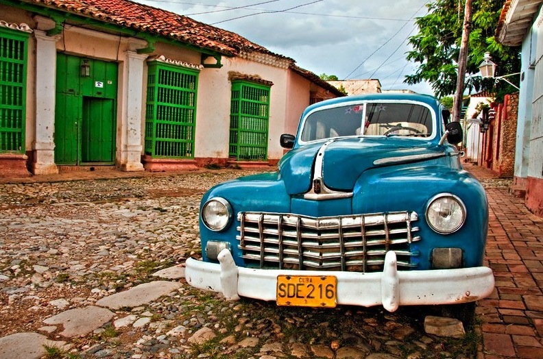 Vintage American car in Cuba Picture by Walter Lo Cascio