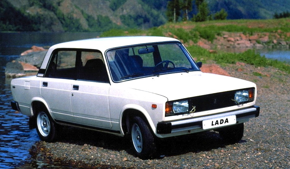 lada-2105-ussr-1979b.jpg