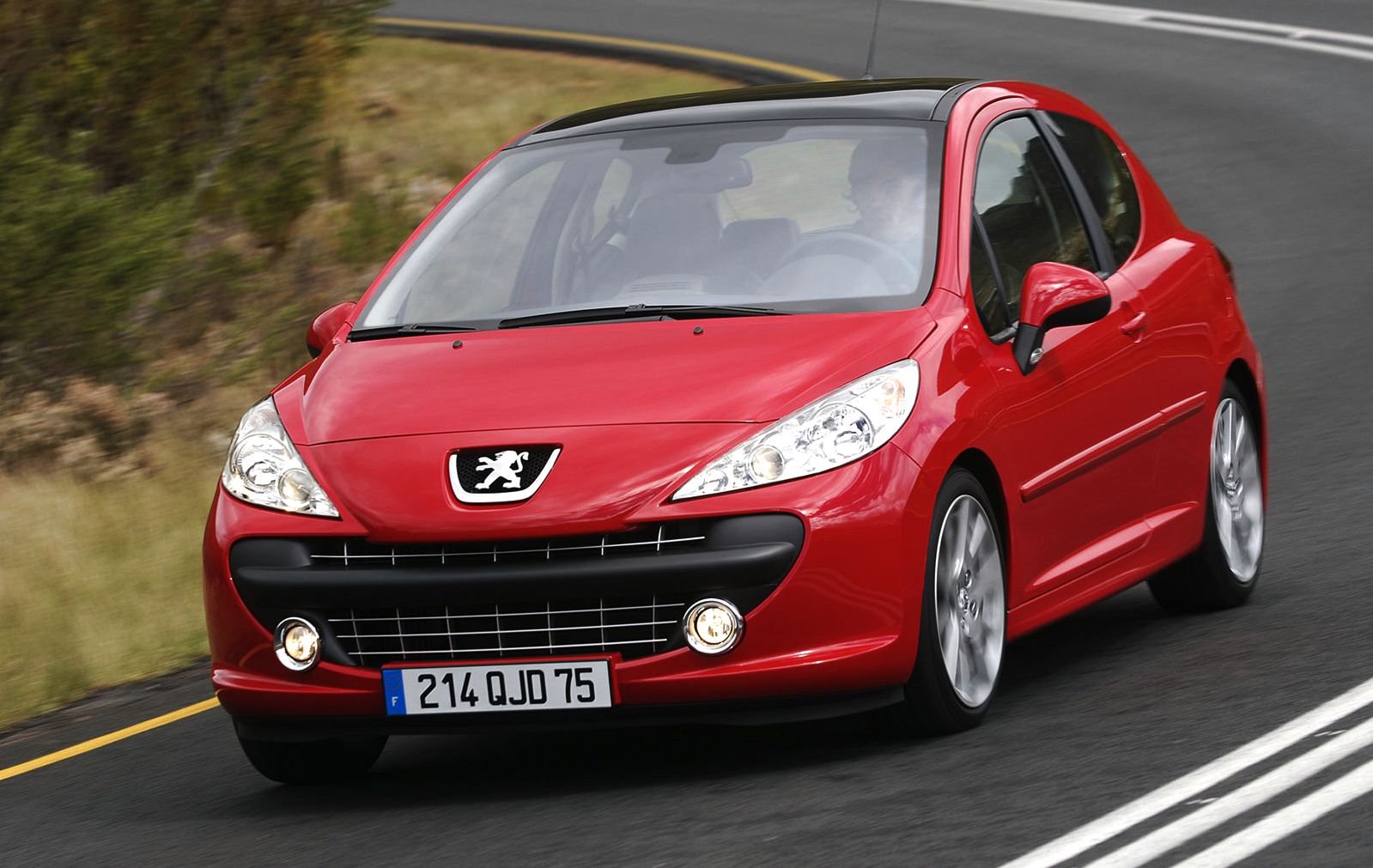 Peugeot 207 Club :: Zobacz Temat - Przód Po Lifcie (Zderzak, Lampy) W Aucie Przed Liftem