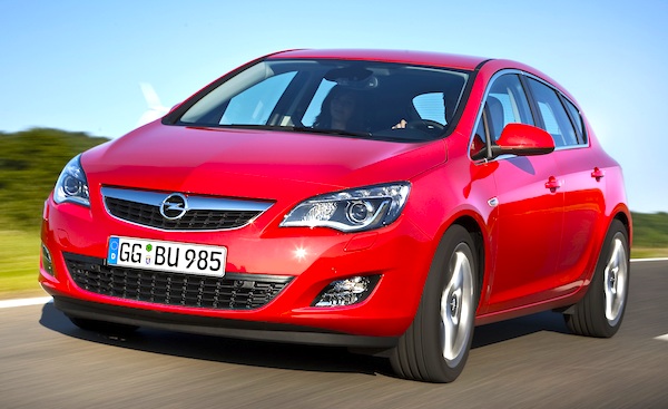 Opel Astra Poland May 2011