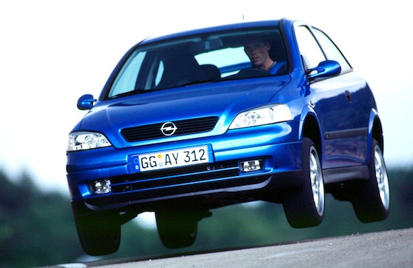 The transition from the Opel Kadett to the Astra in 1992 was very smooth and