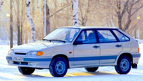 The Lada Kalina ranks 2nd with 11615 sales and 48 keeping the 2011 lead 