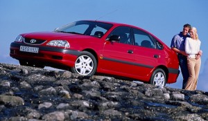 Toyota Avensis Finland 2001
