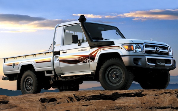 Toyota Land Cruiser PU Oman November 2011