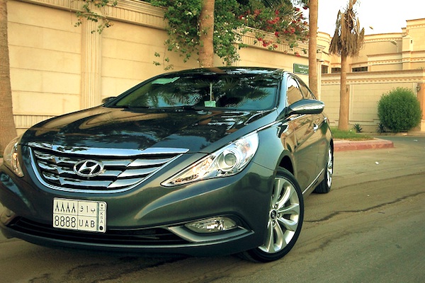 Hyundai Sonata Saudi Arabia December 2011
