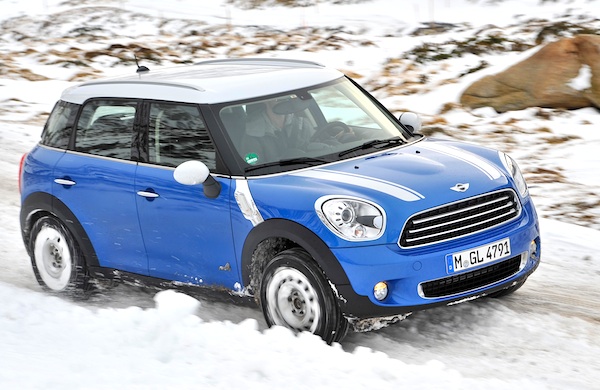 Mini Countryman UK December 2011