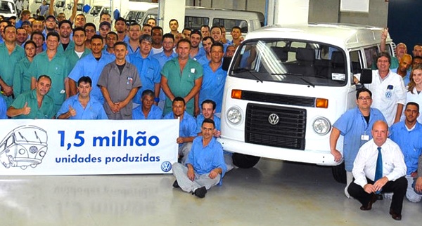 VW Kombi Brazil March 2012b