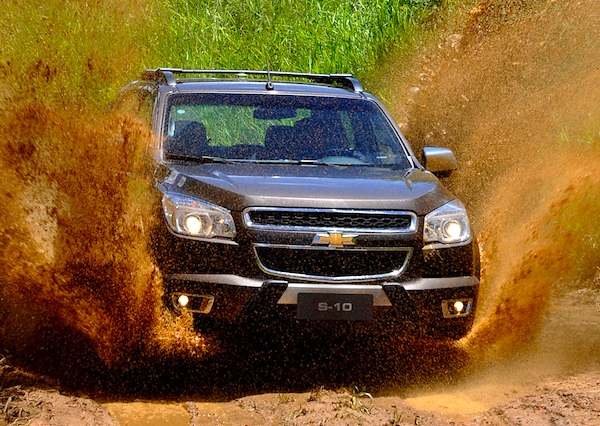 Chevrolet S10 Brazil April 2012