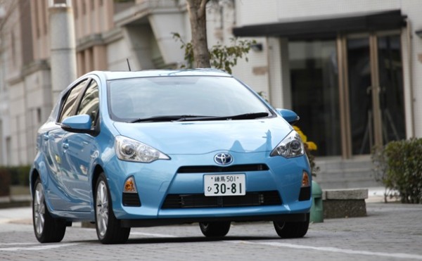 Toyota Aqua Japan March 2013