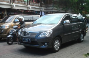 Toyota Innova Indonesia April 2012