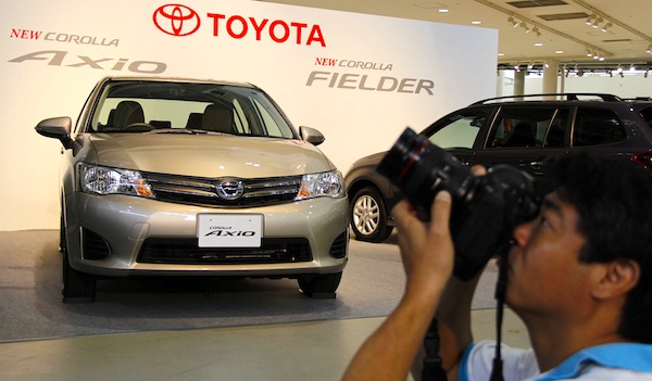 Toyota Corolla Axio Japan July 2012