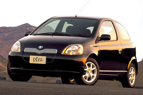 toyota corolla vitz #3