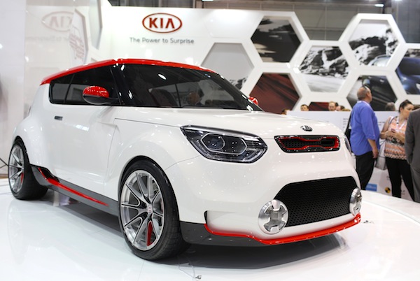 Kia-Trackster-Sydney-Motor-Show-October-2012.jpg