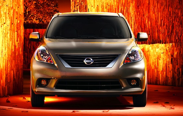 Nissan Versa Mexico October 2012