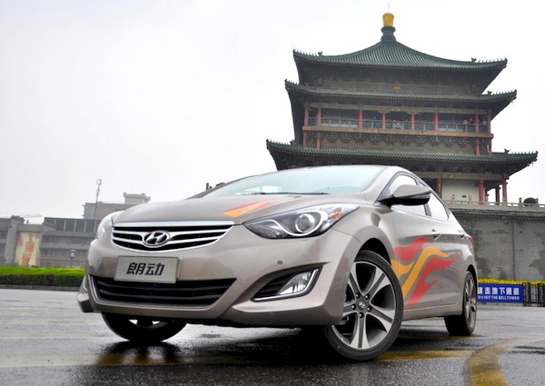 Hyundai Elantra World October 2012