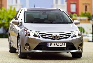 Toyota Avensis Estonia November 2012