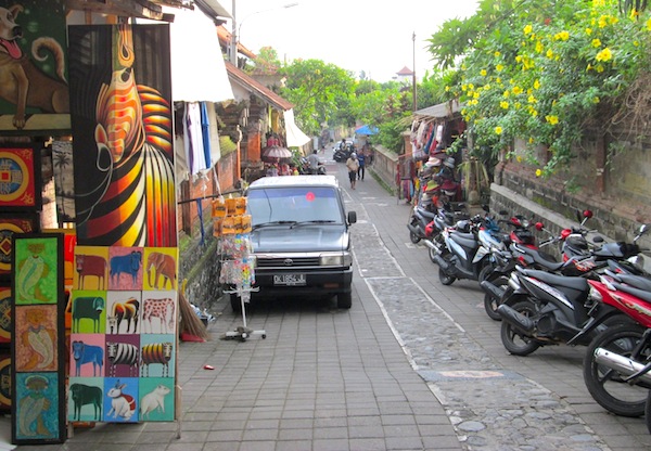 Ubud Street 1