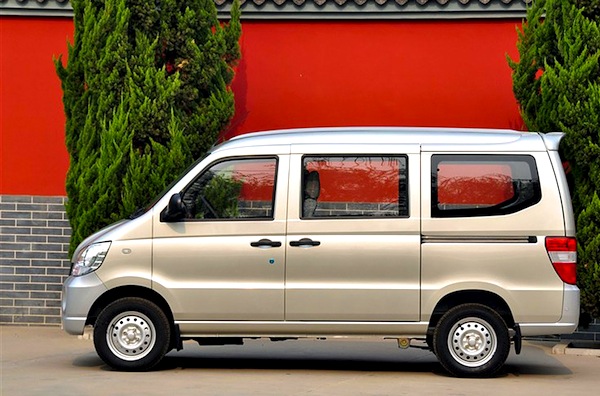 Wuling Sunshine China April 2013. Picture courtesy of 360che.com