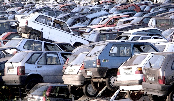 Car scrappage in Italy. Picture courtesy of Flickr