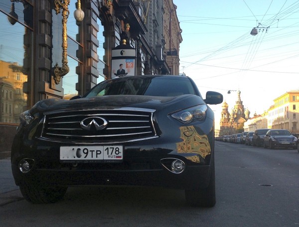 8 Infiniti FX