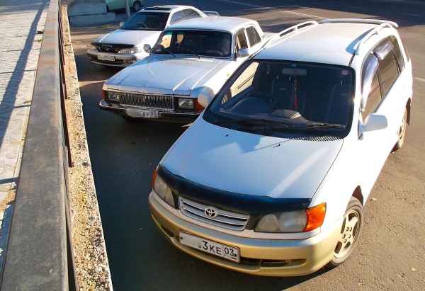 19 Toyota Ipsum