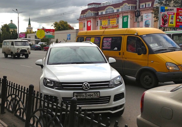 19 VW Touareg GAZ Gazelle UAZ Bikhanka