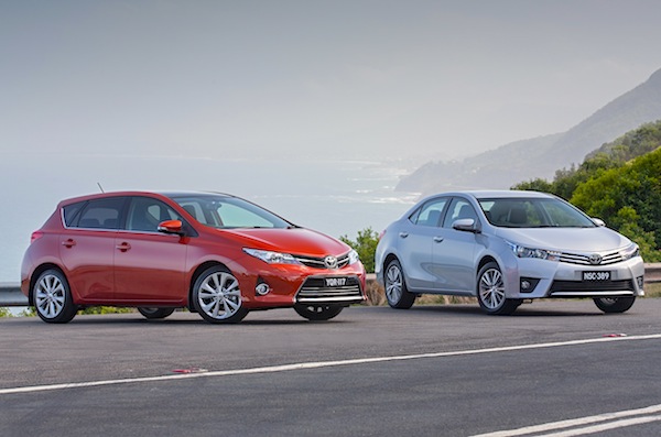 Toyota corolla le ce difference