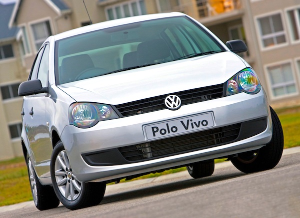 polo vivo dashboard for sale