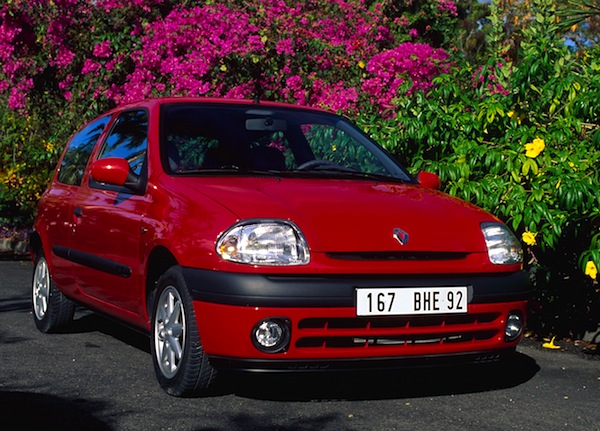 1999: Renault Clio takes the lead for the time – Best Selling Cars Blog