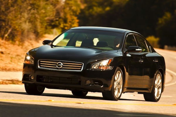 Nissan Maxima World March 2013