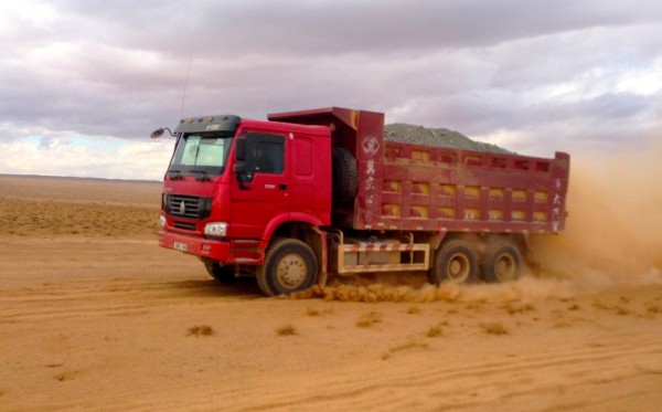 7 Sinotruk Truck Gobi
