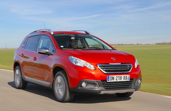 Peugeot 2008 France April 2015. Picture courtesy largus.fr
