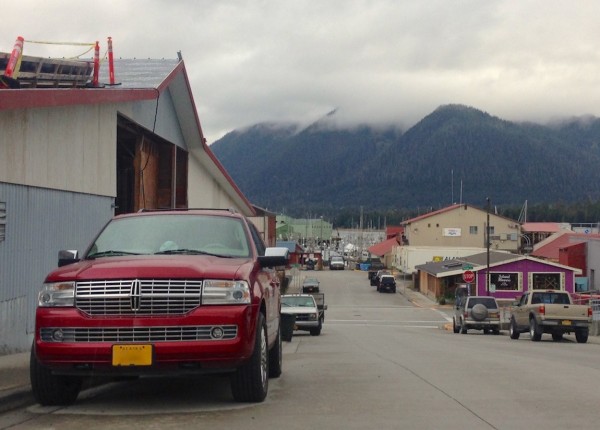 8. Lincoln Navigator Petersburg Alaska