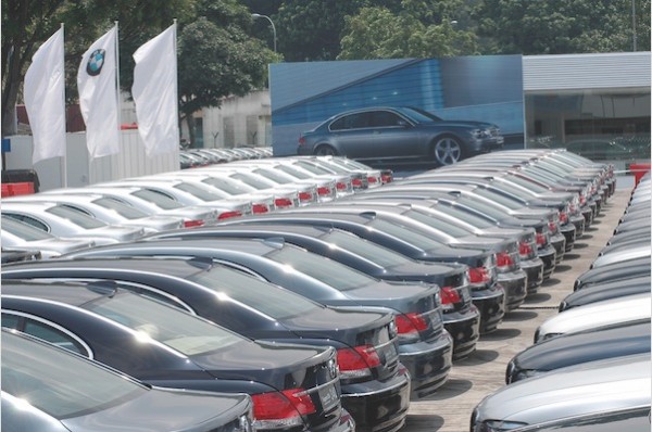 Car dealership. Picture courtesy theonecar.com