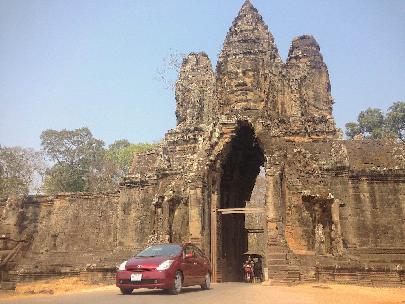 Reap Porno - Cambodia 2016 Photo Reports: The cars of Siem Reap â€“ Best Selling Cars Blog