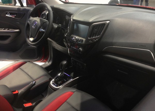 ChangAn CS15 interior