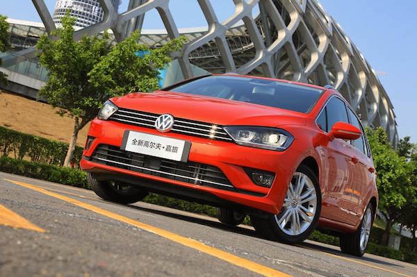 VW Golf Sportsvan China April 2016