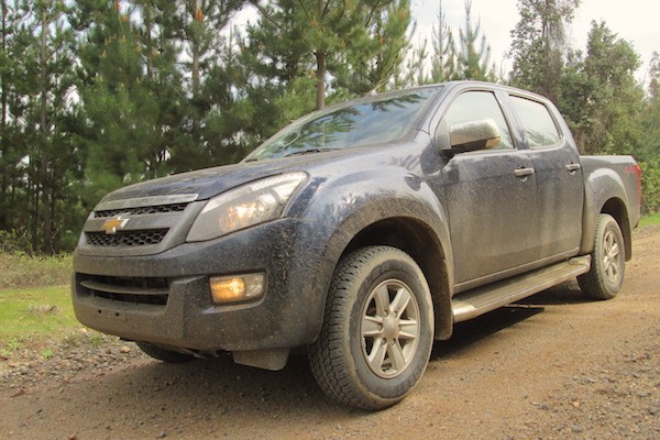 Chevrolet D-Max Ecuador 2015. Picture courtesy rutamotor.com