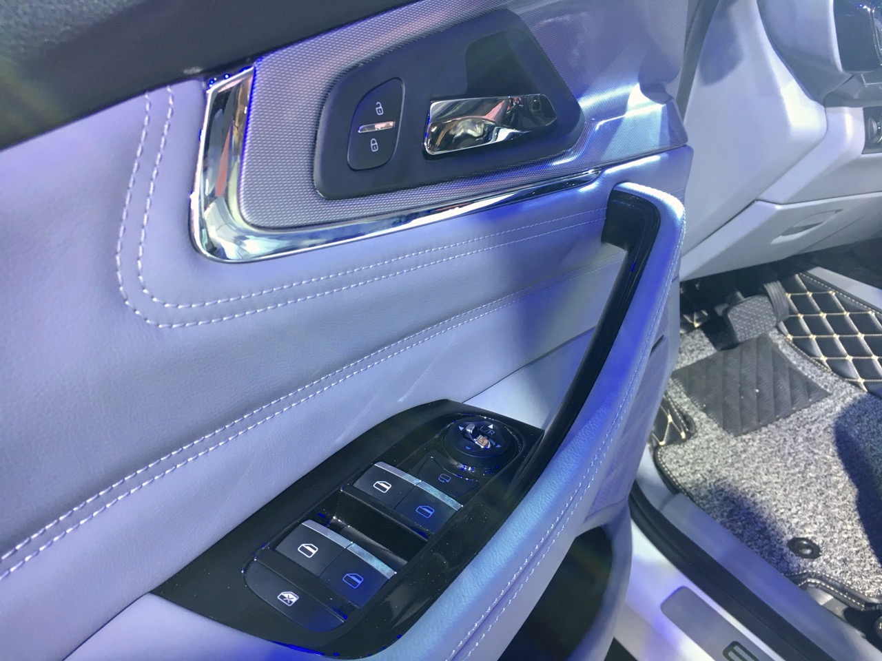 Exeed TX interior 1 – Best Selling Cars Blog