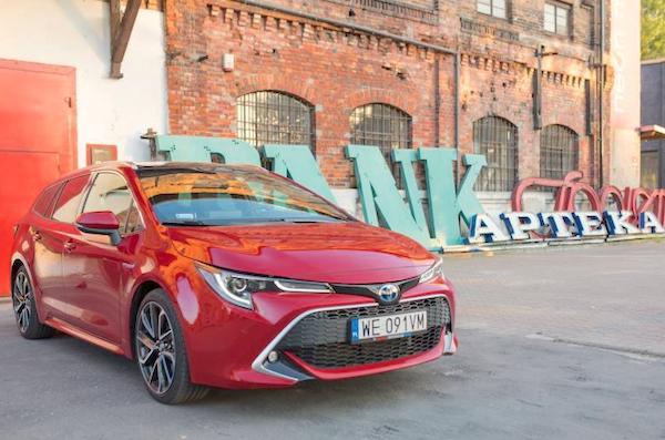 Poland July 2019: Toyota Corolla 3peats at #1, VW T-Cross, Skoda Scala ...