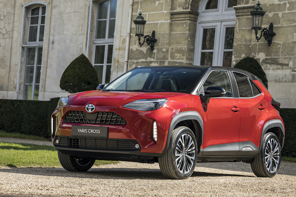 Slovakia February 2023: Kia Ceed and Toyota Yaris Cross top market up ...