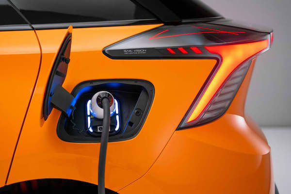media-post-what-are-the-benefits-of-choosing-electric-vehicles-as
