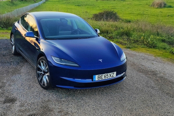 Portugal November 2023: Tesla best-seller, places Model 3 at #1 and ...