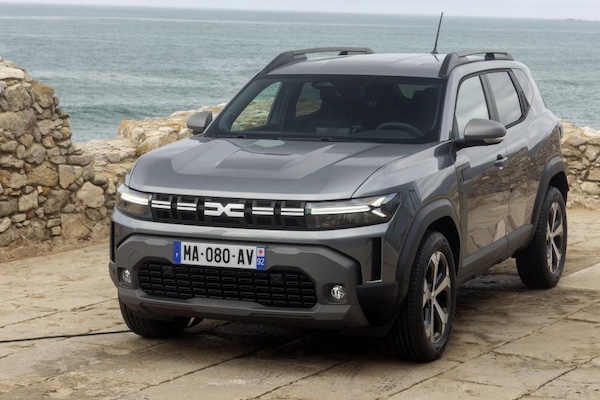 Romania March 2024: Dacia Duster ultra-dominant in devastated market ...